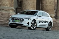 Igazi, elektromos luxus: Audi e-tron 55 quattro 60