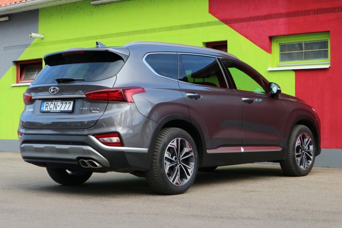 Ez nem Hyundai, ez egy Genesis 16