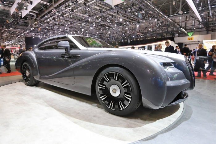 Az ember, akinek egy Rolls-Royce sem elég exkluzív