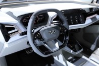 Villanyautó- és hibridáradat az Auditól 27