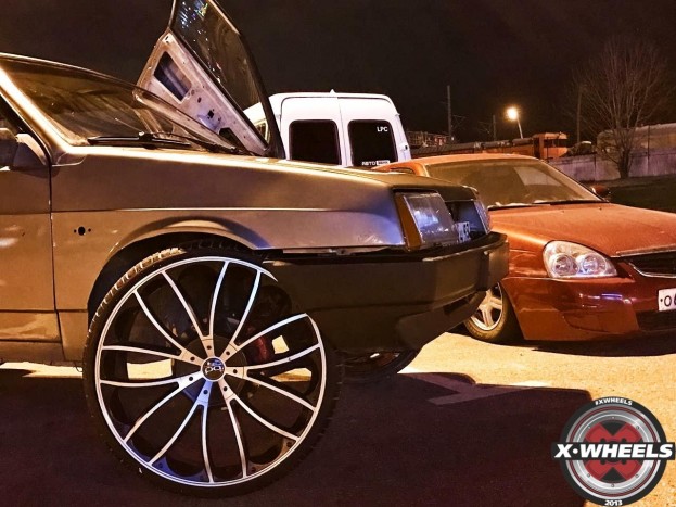 Lamborghiniket megszégyenítő Ladát építettek az oroszok – Ja, nem 1