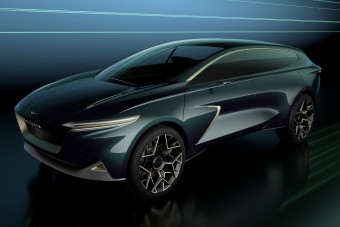 Steampunk léghajó az Aston Martin terepjárója