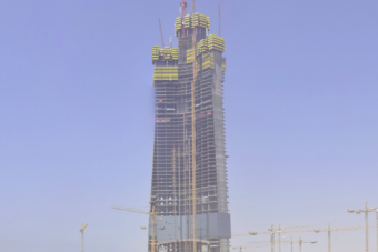 Akkora felhőkarcolót építenek az arabok, mint a Kékestető