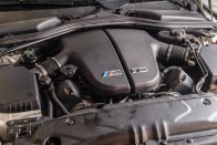 Gyűjtők között cserél gazdát a ritka BMW M5-ös 13