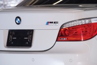 Gyűjtők között cserél gazdát a ritka BMW M5-ös 15