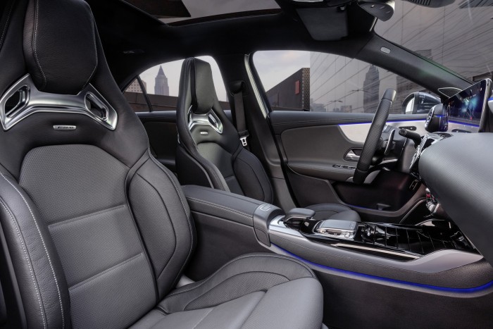 Befutott a Mercedes legkisebb sportszedánja 6 Befutott a Mercedes legkisebb sportszedánja 6