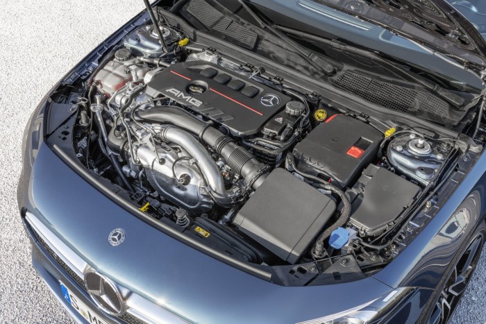 Befutott a Mercedes legkisebb sportszedánja 2 Befutott a Mercedes legkisebb sportszedánja 2