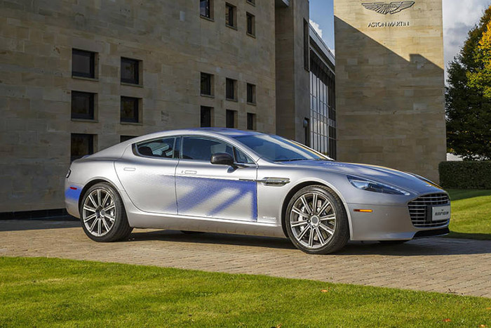 James Bond is elektromos autóra vált