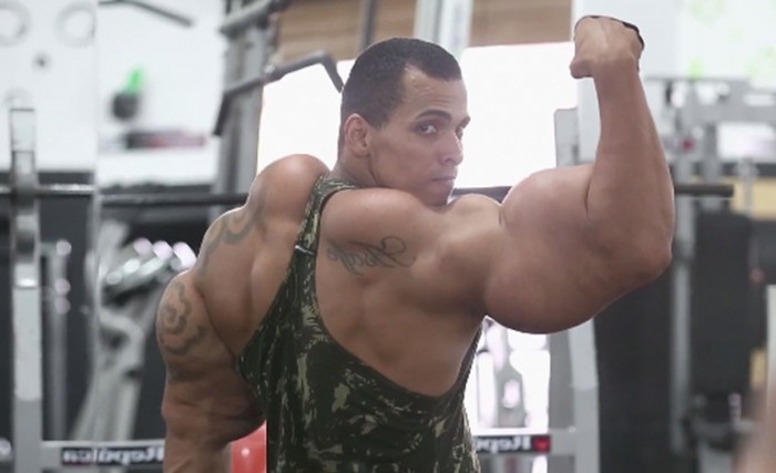 Így jár az, aki kemény munka helyett csalással akar hatalmas izmokat 1 | Vezess Így jár az, aki kemény munka helyett csalással akar hatalmas izmokat 1