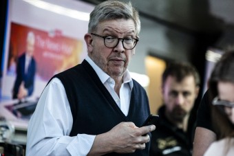 F1: A Ferrarinál sem tudják, mi a gond?