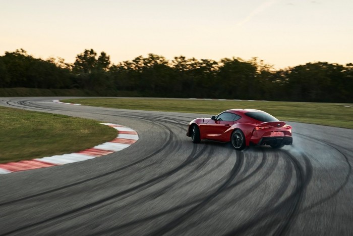 Úgy veszik a Toyota Suprát, mintha nem lenne holnap 1