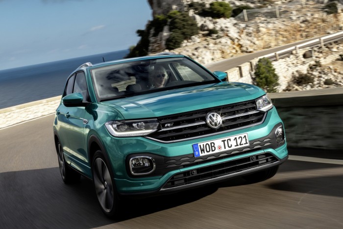 Kevesebb német autót rendelnek világszerte