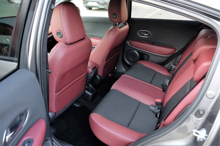 Turbós motor családi mindenesbe: Honda HR-V Sport teszt 10