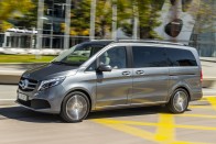 Frissült a Mercedes V-osztály 21