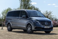 Frissült a Mercedes V-osztály 24