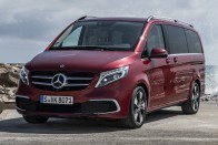 Frissült a Mercedes V-osztály 30