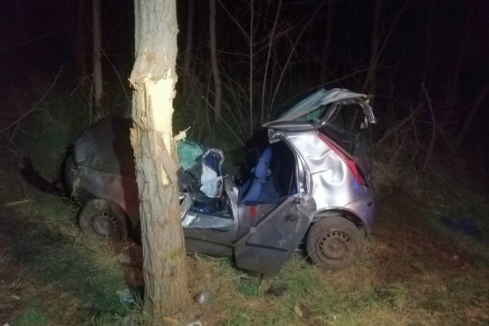 Megrázó fotókon a gönyüi halálos baleset 3