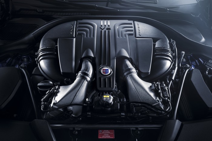 A világ leggyorsabb kombija az Alpina B5 Touring 1 | Vezess A világ leggyorsabb kombija az Alpina B5 Touring 1