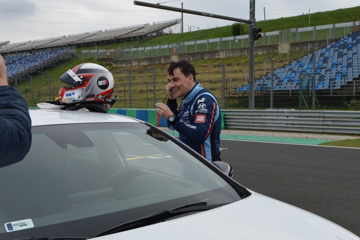 Megmutatjuk Michelisz csapatának meglepő titkait 21 Megmutatjuk Michelisz csapatának meglepő titkait 21