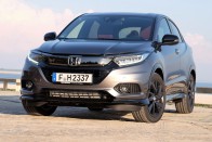 Turbós motor családi mindenesbe: Honda HR-V Sport teszt 52