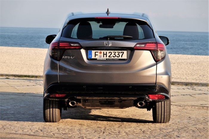 Turbós motor családi mindenesbe: Honda HR-V Sport teszt 8