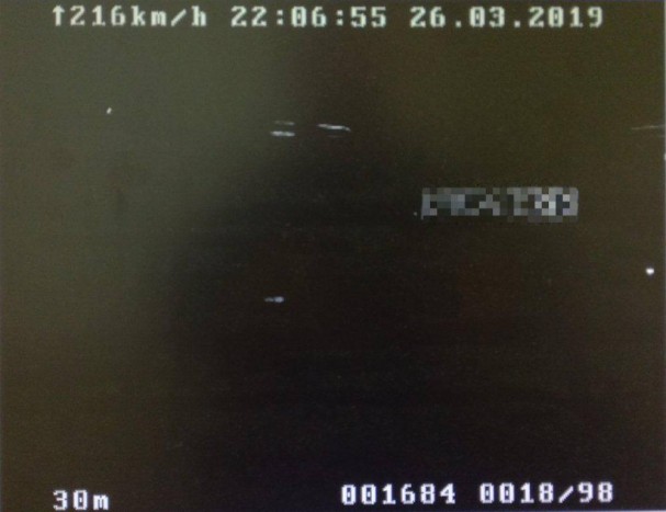 216 km/órával mértek be valakit az autópályán 1