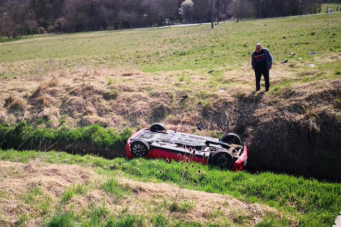 Hős önkéntes tűzoltó mentette meg a magyar autós életét