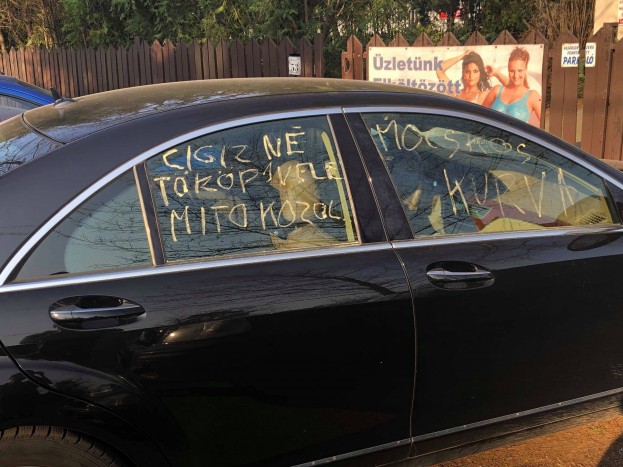 “Áruló szajha” – és ez csak a leggyengébb jelző, amit felírtak erre az autóra 5