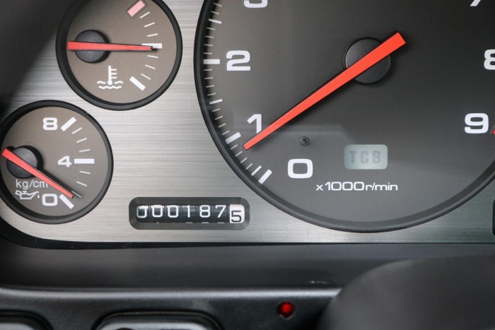 300 kilométerrel még szinte új ez a gyönyörű NSX 6