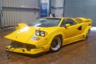 Megszakad a szíved, ha meglátod ezt a törött Countach-t 22