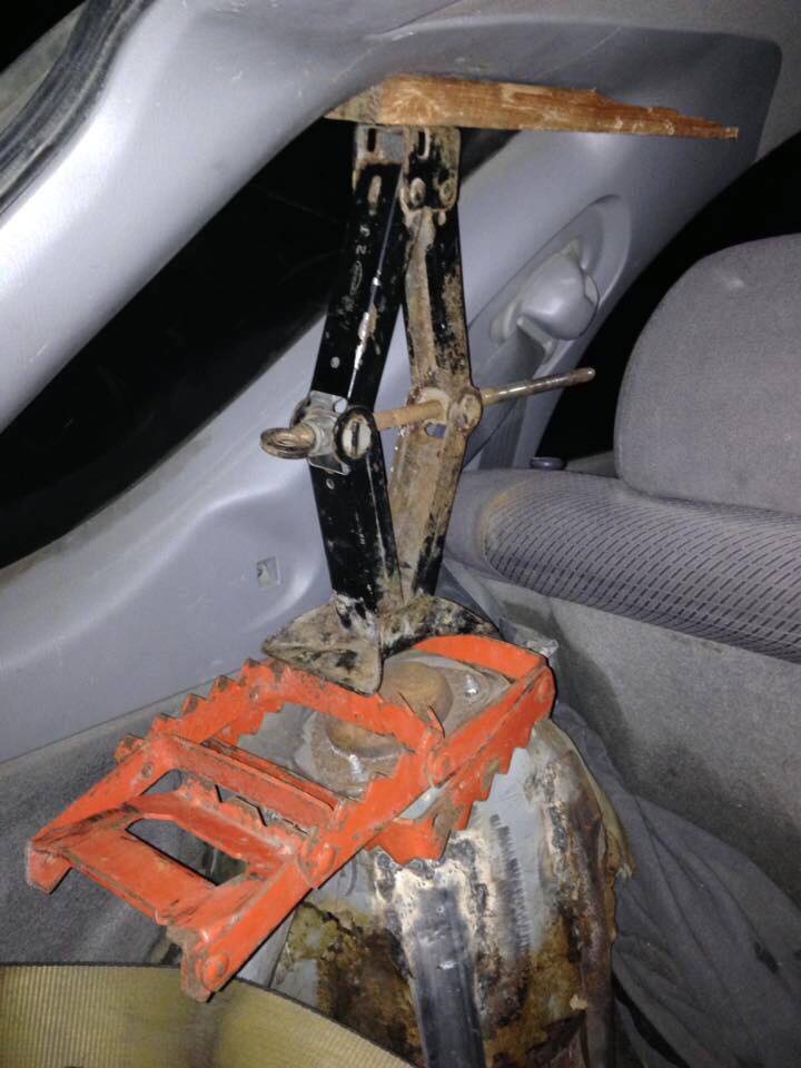 Még mindig adják a muníciót a pokoli műhelyek, íme 15 új fotó 14