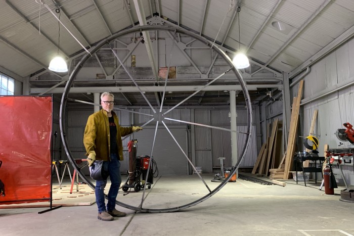 Visszatér a képernyőkre mindenki kedvenc mítoszirtója