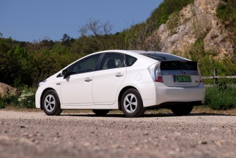 Használt konnektoros hibrid a legolcsóbban: Ampera vagy Prius plug-in?