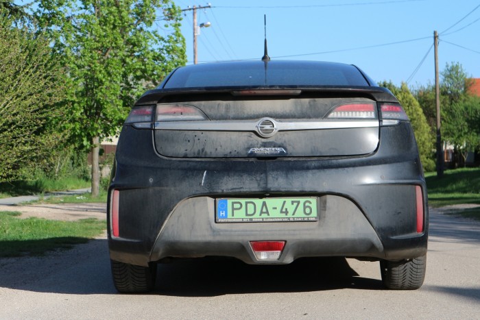 Használt konnektoros hibrid a legolcsóbban: Ampera vagy Prius plug-in? 63 Használt konnektoros hibrid a legolcsóbban: Ampera vagy Prius plug-in? 63
