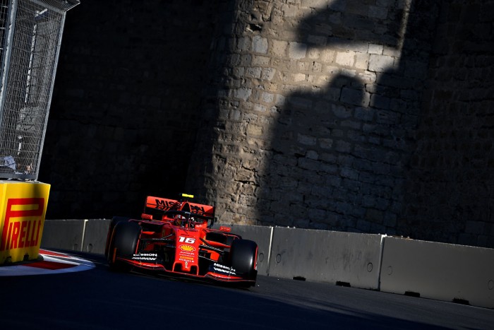 F1: Kétszer is állt a második edzés