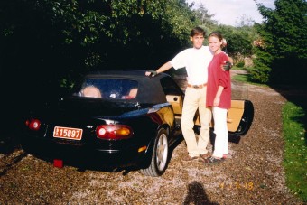 Na, milyen autóval jár a szupersportautókat építő Koenigsegg ura?