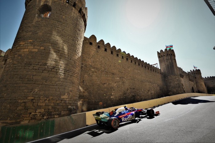 F1: Kvjat elégedett magával 1 | Vezess F1: Kvjat elégedett magával 1