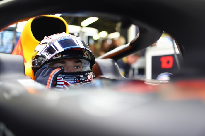 F1: Kizárták a Red Bull-pilótát az időmérőről