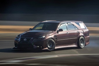 Lexus arcú driftautót építettek ebből a kombi Toyotából