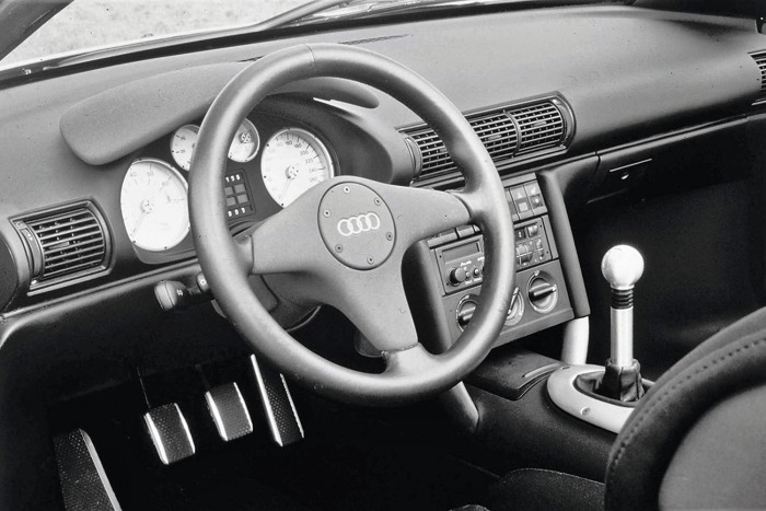 A vevők sorban álltak érte, az Audi mégis elkaszálta a Quattro Spydert 6 | Vezess A vevők sorban álltak érte, az Audi mégis elkaszálta a Quattro Spydert 6