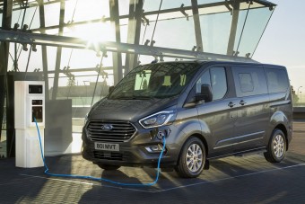 Nagycsaládosoknak kínál új hibrideket a Ford