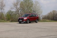 A Dacia Lodgy még mindig üres terei miatt vonzó 35