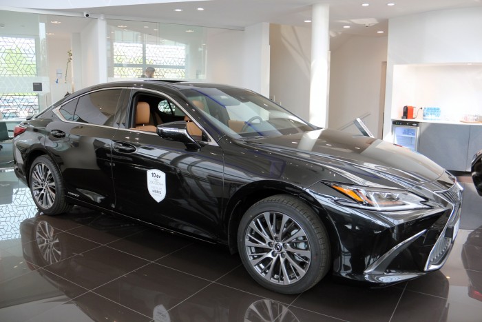 Magyar szépséggel erősít a Lexus 3 Magyar szépséggel erősít a Lexus 3