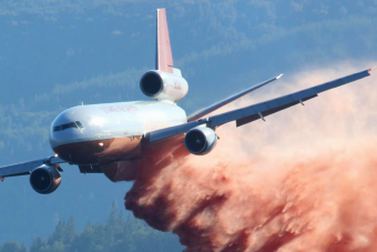 Tűzoltók mondták, hogy a repülőgépes oltás csak parasztvakításra jó