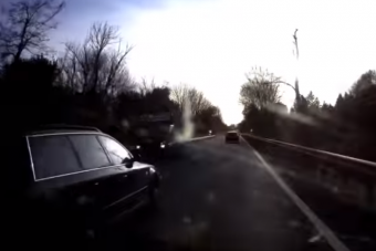 Félelem és reszketés a 8-as úton egy előzés miatt