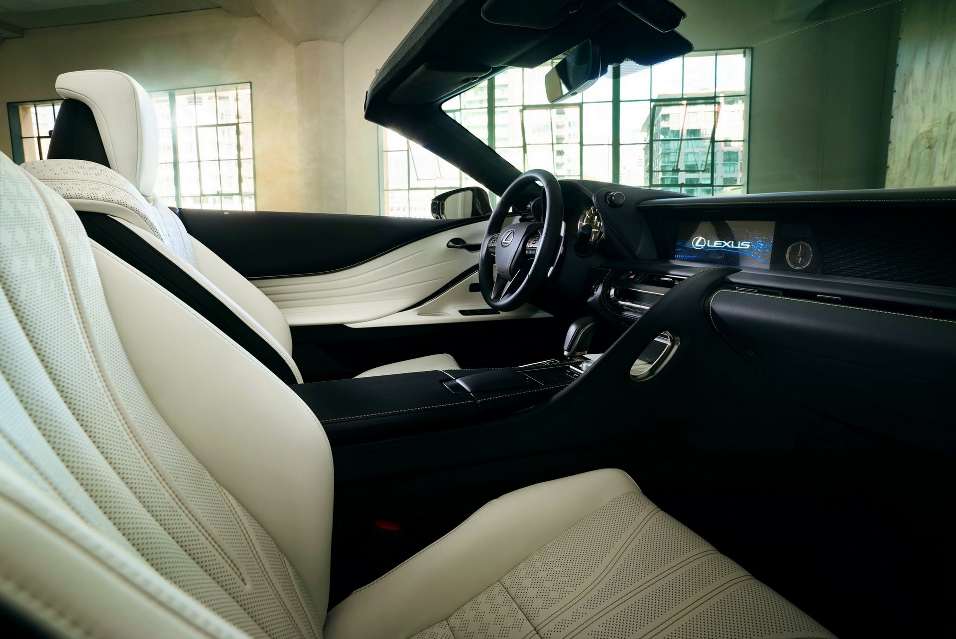 Megépülhet a Lexus luxus-kabriója 7