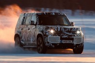 Prototípusként is igát von az új Land Rover Defender 24