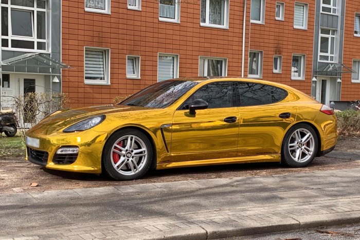 Ugrott a forgalmija a Porsche-tulajnak, mutatjuk miért