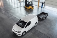 Toyota-emblémával is jön a Peugeot Partner 2