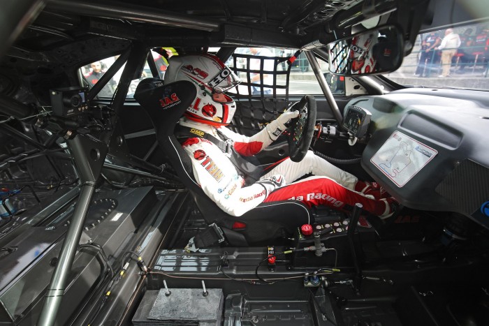 Elektromos gördeszkán kezdődik az út a WTCR-sikerekhez 2